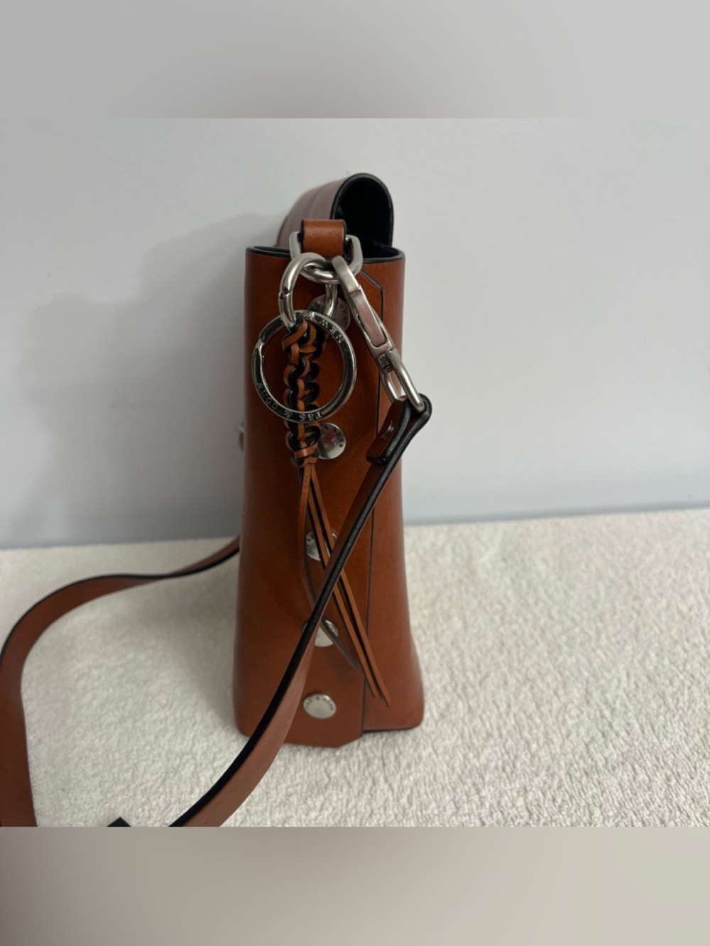 Rag & Bone Atlas Bucket Tan Leather Bag - Picture 5 of 16
